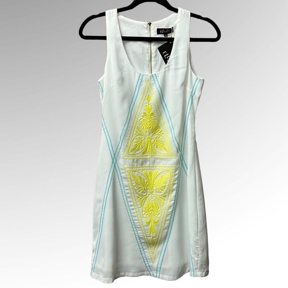 Elliatt dress